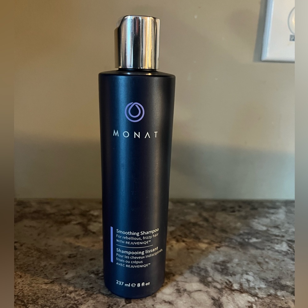 MONAT Smoothing Shampoo